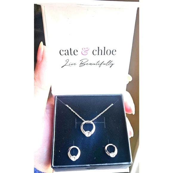 18k White Gold Plated Necklace and Earrings Jewelry Set - Picture 3 of 6